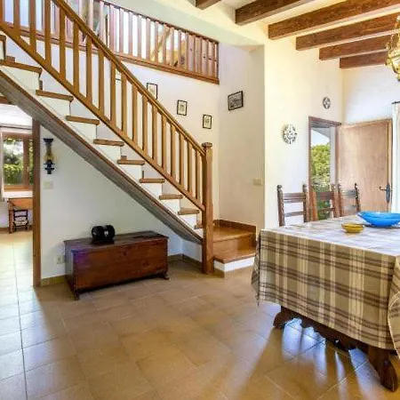 Sleeps 5 With Pool Air Con And Wifi Villa