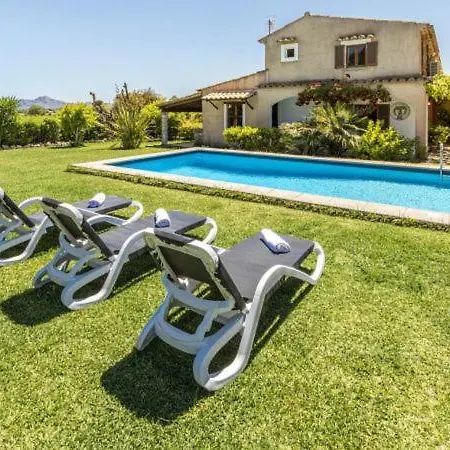 Sleeps 5 With Pool Air Con And Wifi Villa Pollenca