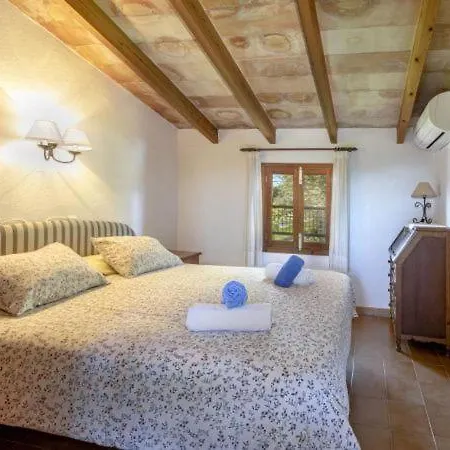 Villa Sleeps 5 With Pool Air Con And Wifi *